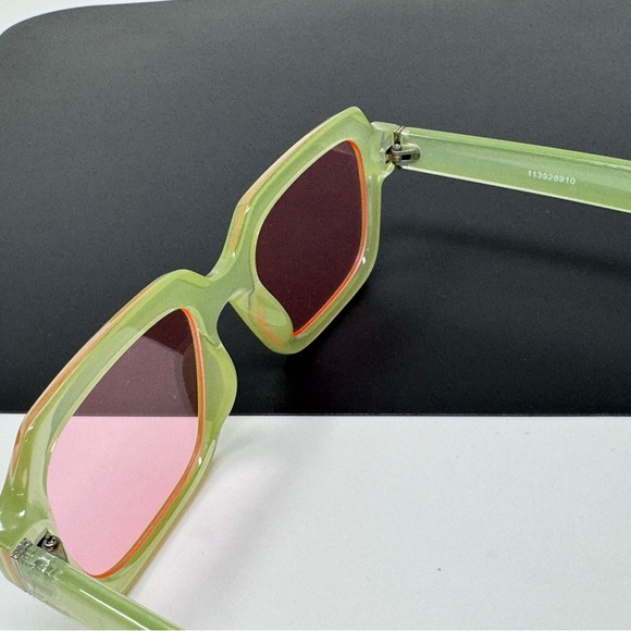 ASOS DESIGN beveled angular square sunglasses in milky green pink lenses - Picture 6 of 15